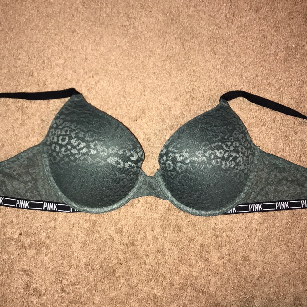Victoria’s Secret PINK push-up bra